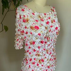 🌼3/$25 Vintage 1990's Floral Ruffle Popcorn Top